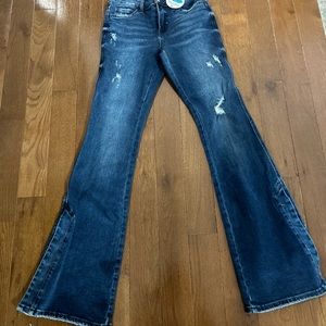 Vervet Allison Mid Rise Jeans. Inseam 32